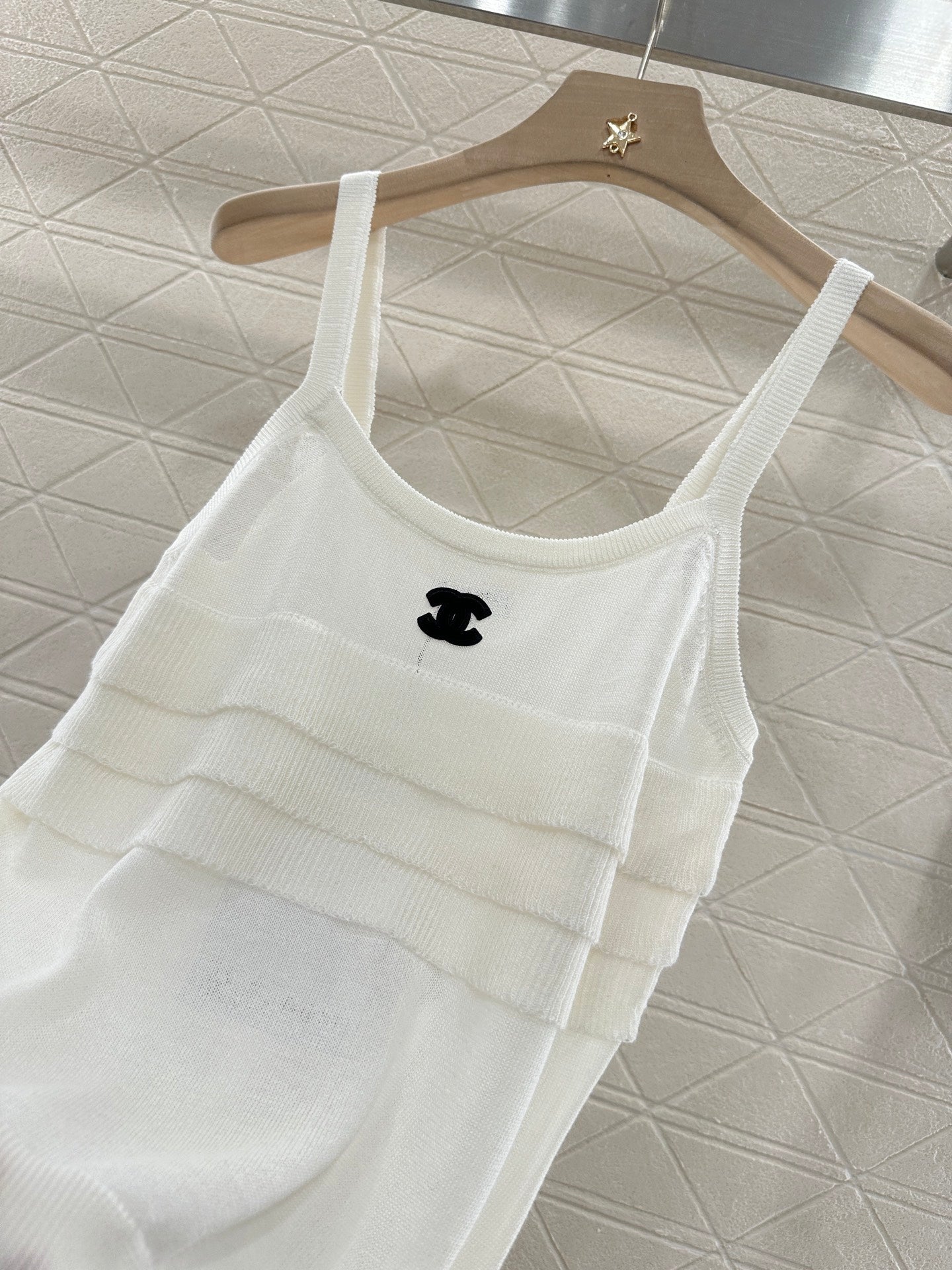 25 Knitted layered lace camisole