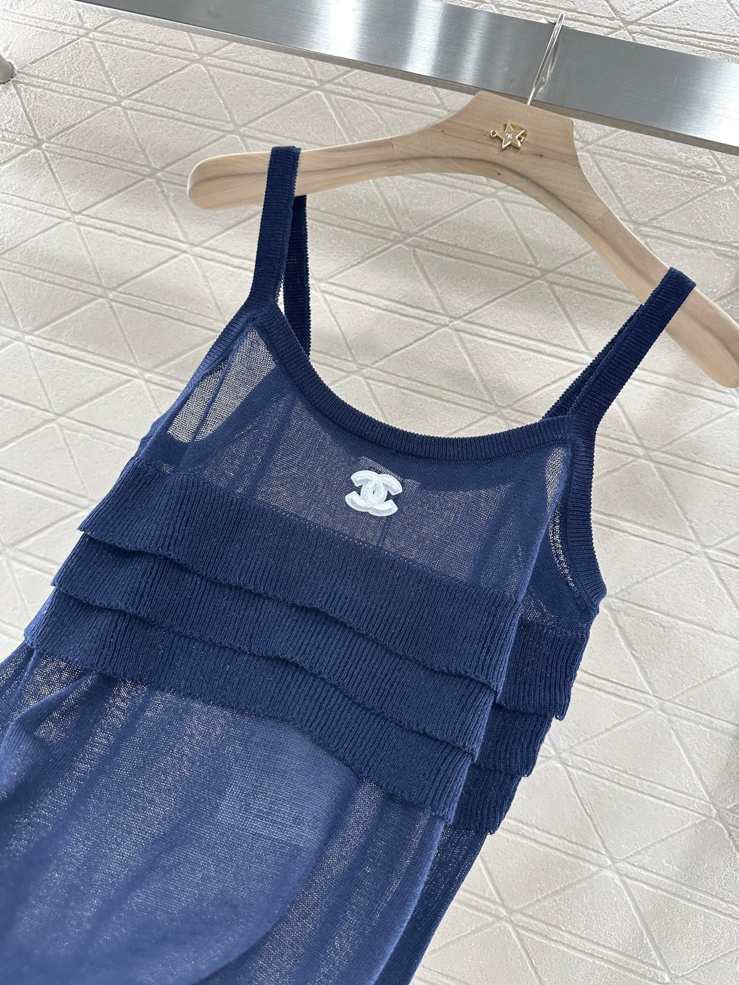 25 Knitted layered lace camisole