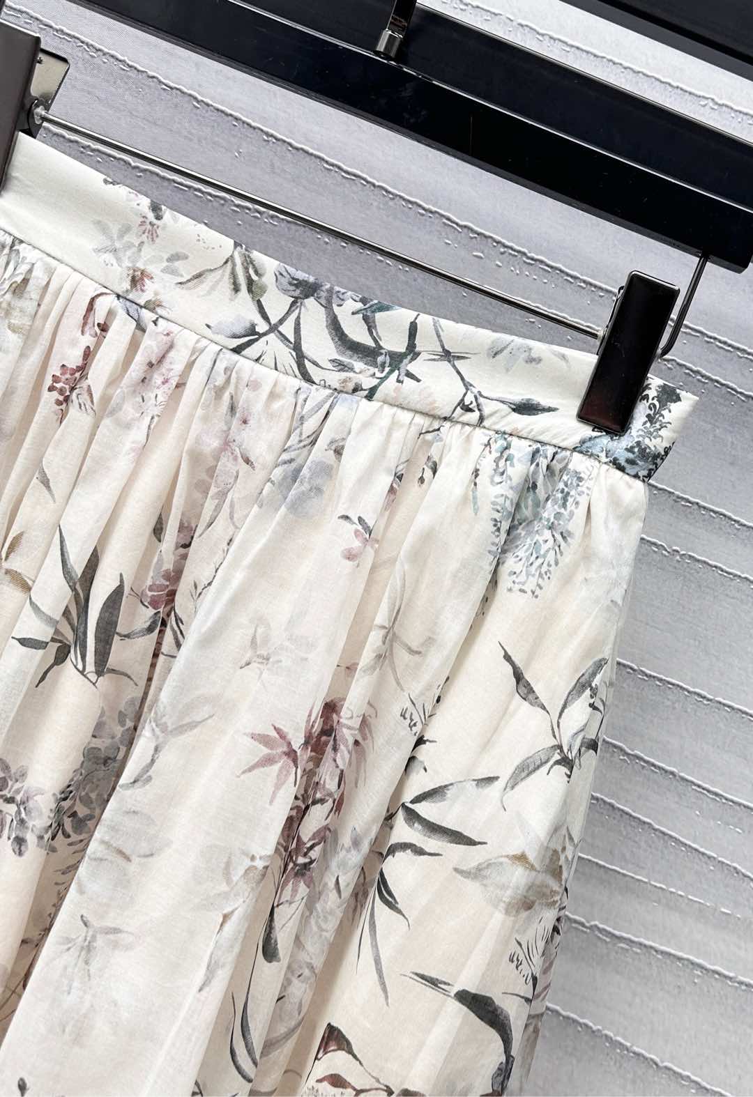 2025 New Arrivals Printed Pressed Skirt
