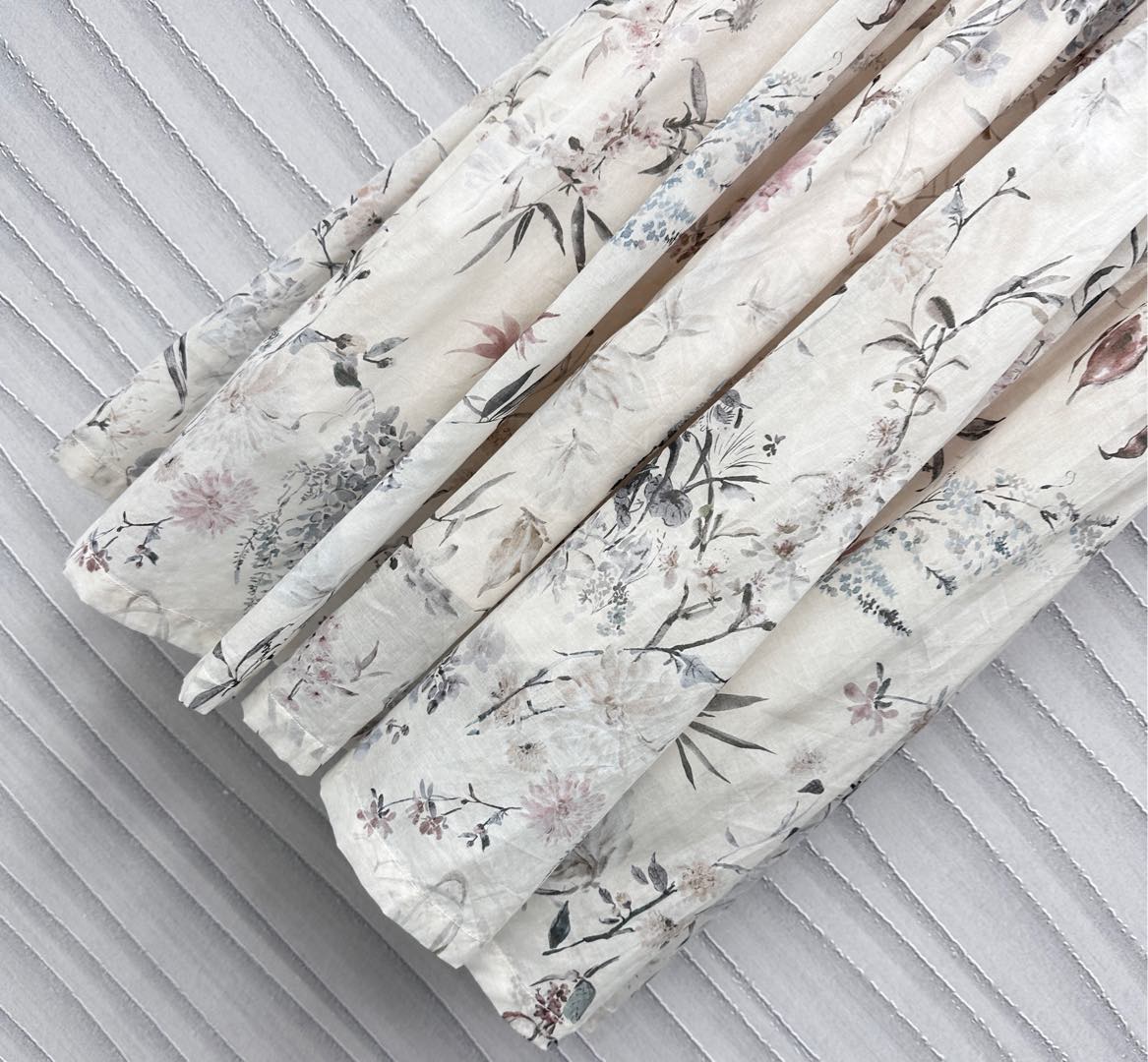 2025 New Arrivals Printed Pressed Skirt