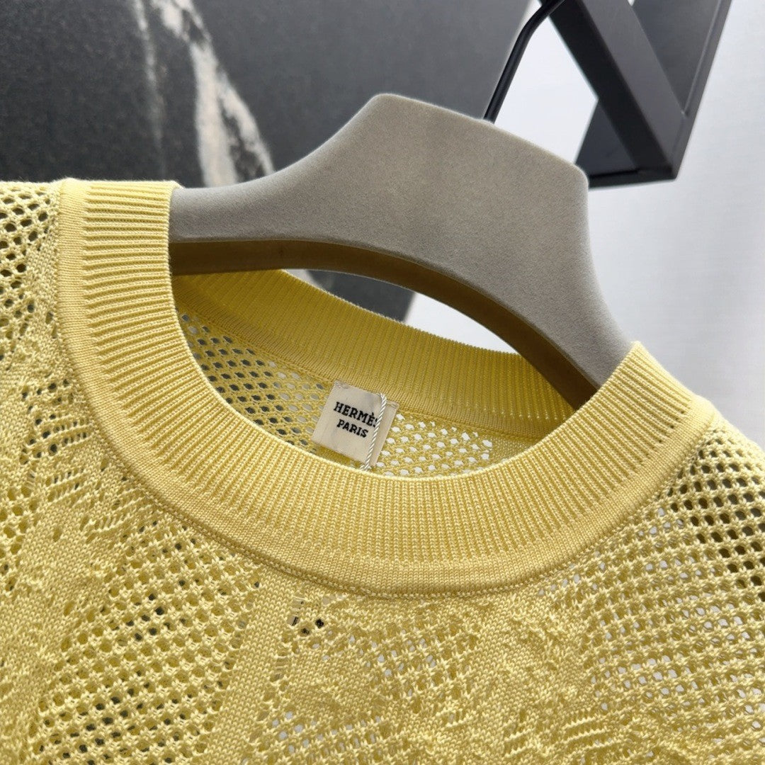 25 Jacquard hollow knitted top