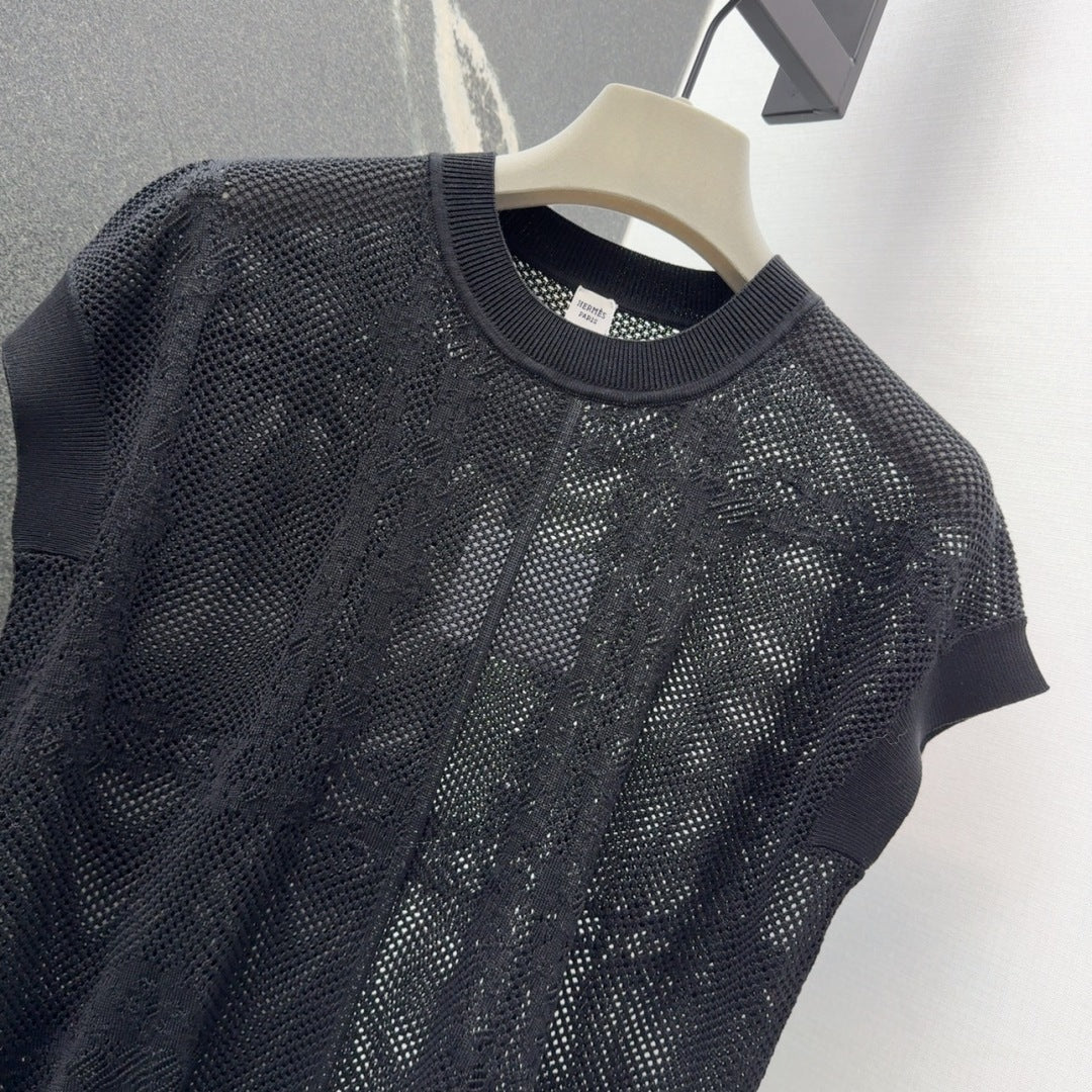 25 Jacquard hollow knitted top