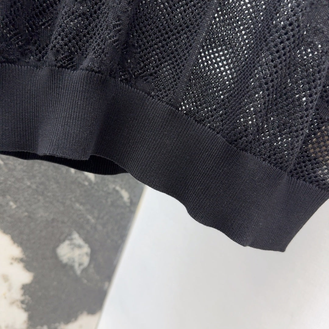 25 Jacquard hollow knitted top