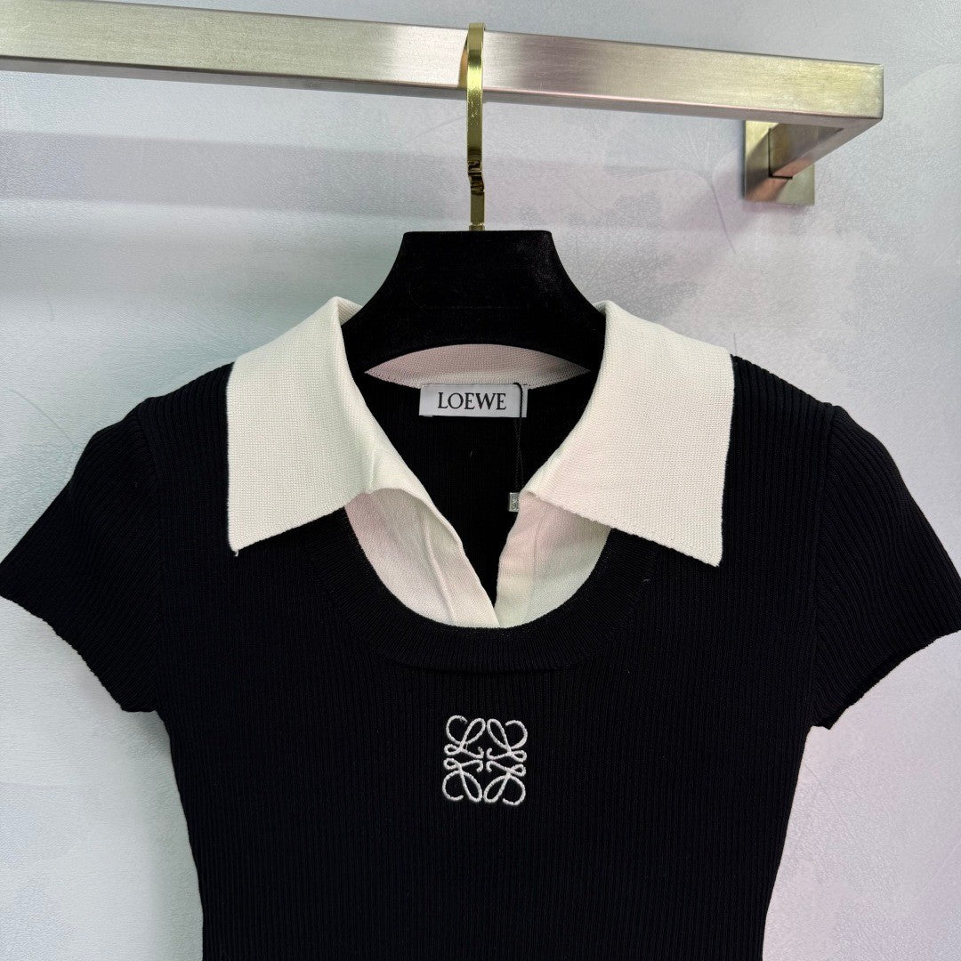 25 Short sleeved fake two-piece knitted top)