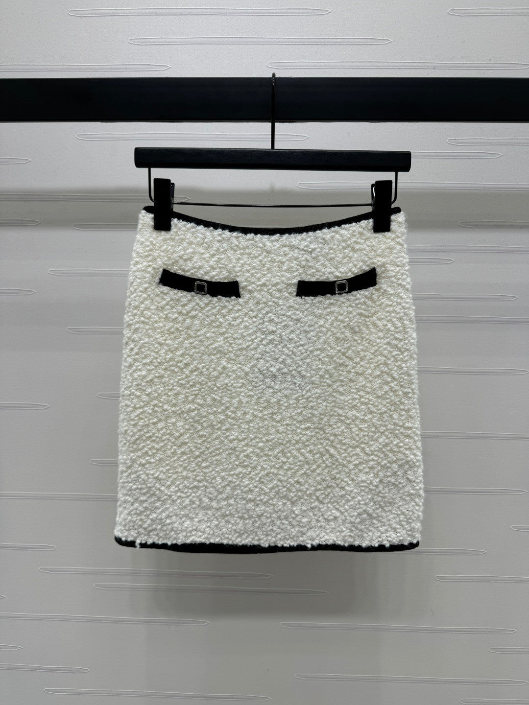 25 Particle velvet knitted short skirt