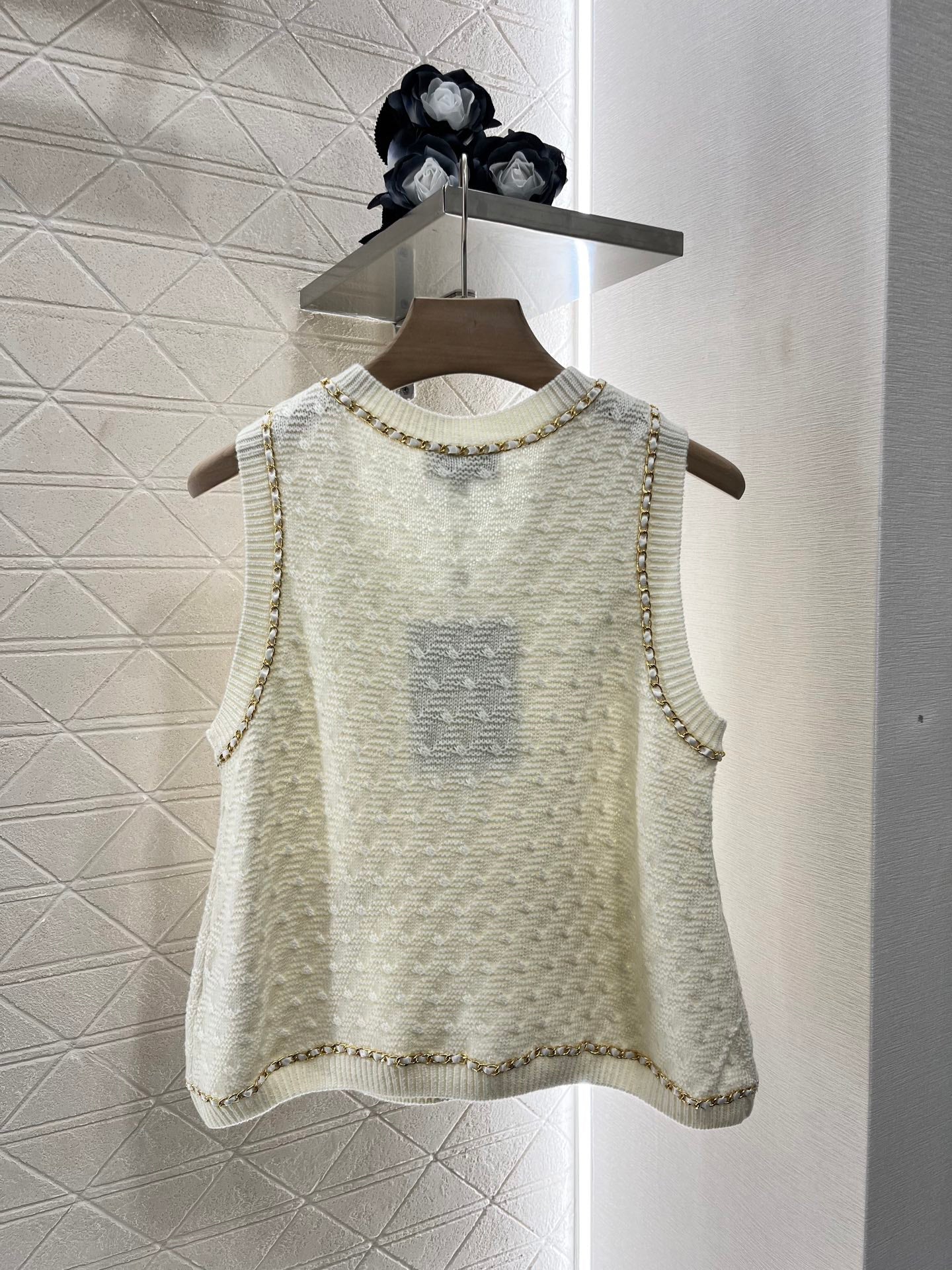 2025 New Leather Chain Knitted Vest