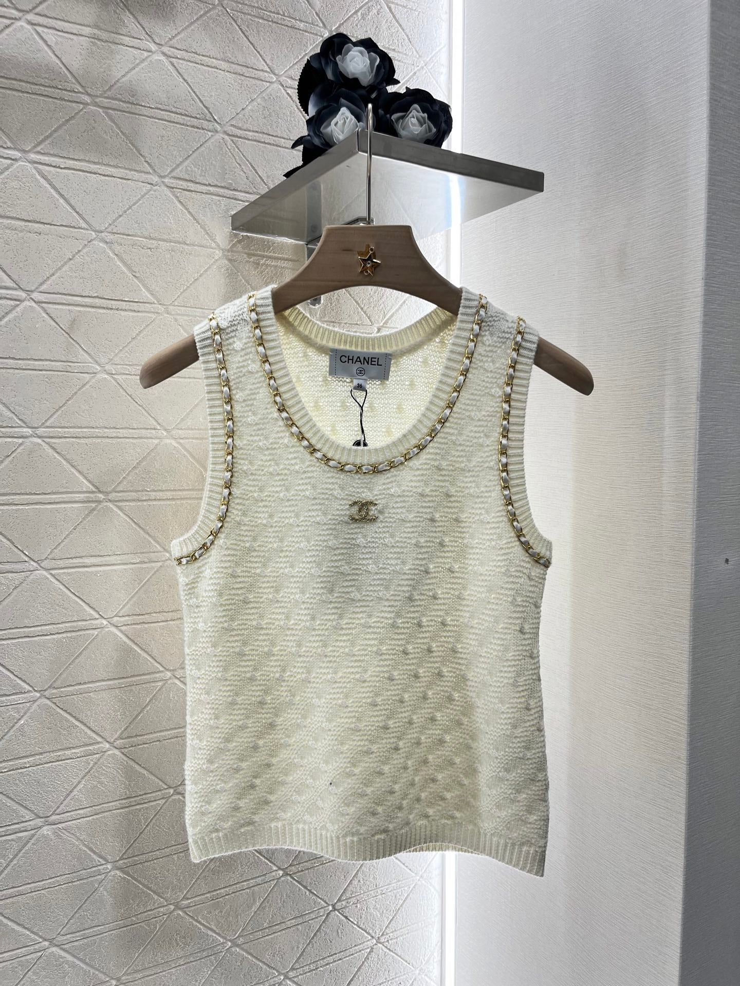 2025 New Leather Chain Knitted Vest