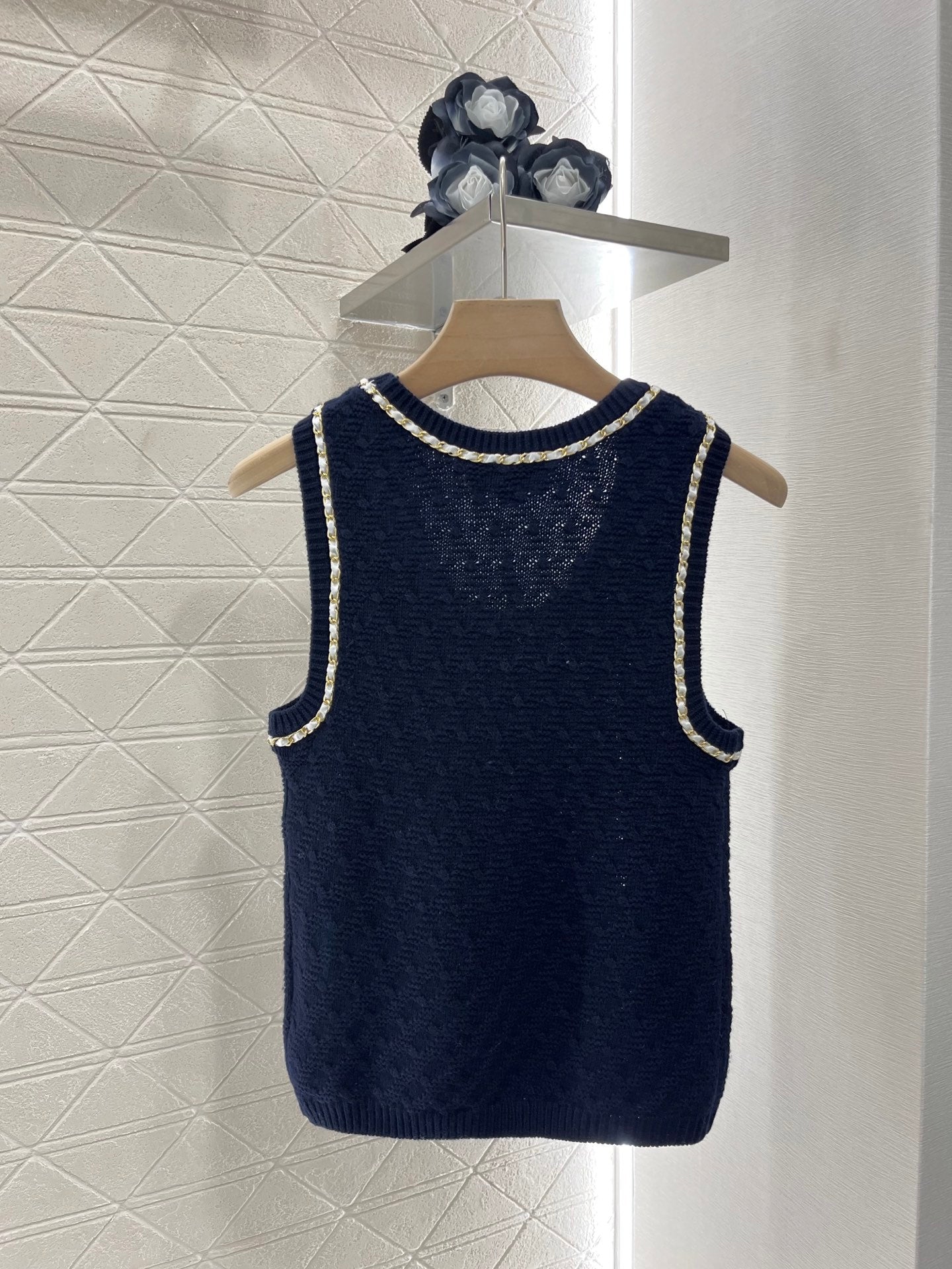 2025 New Leather Chain Knitted Vest