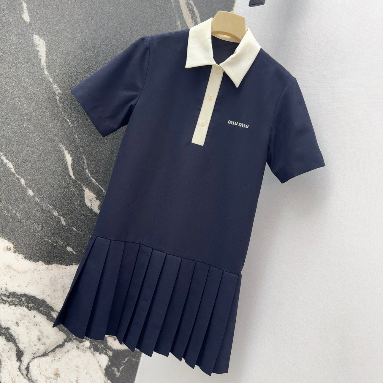 25SS Early Spring New Colorblock Lapel Pleated Polo Dress