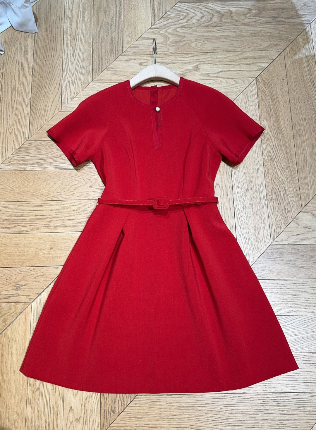2025 new three-dimensional round neck raglan sleeve dress