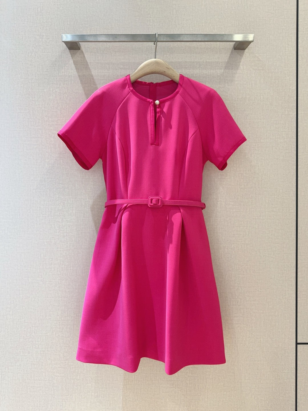 2025 new three-dimensional round neck raglan sleeve dress