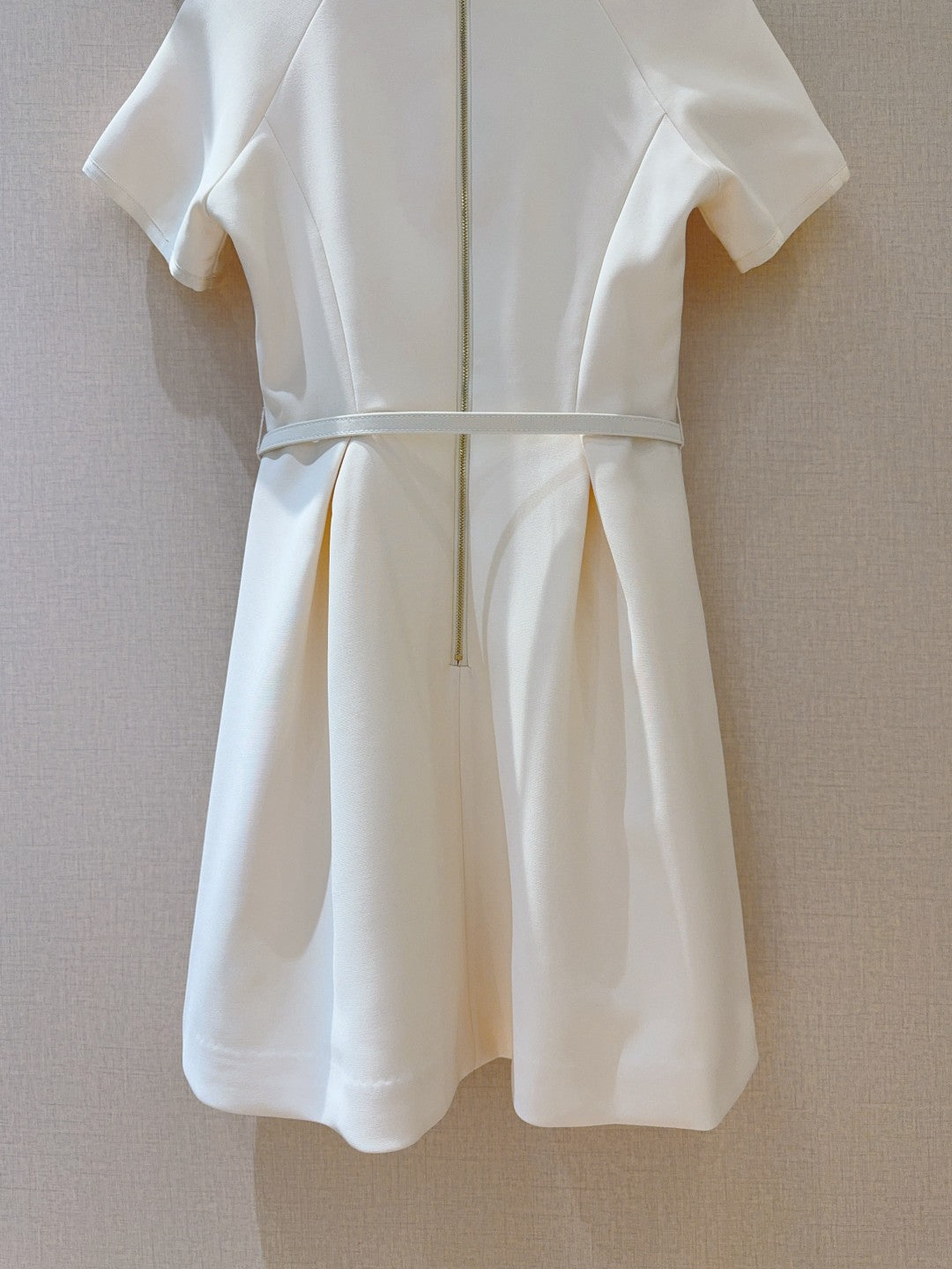 2025 new three-dimensional round neck raglan sleeve dress