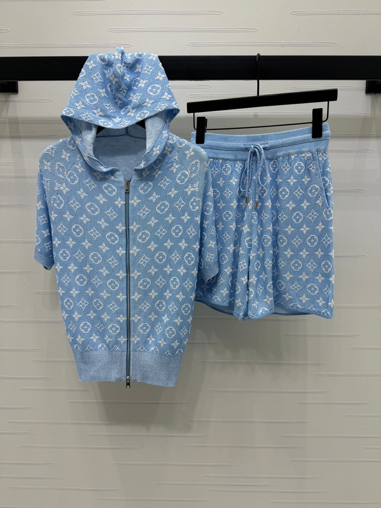25 Zipper Jacquard Knit Short Sleeve Shorts Set