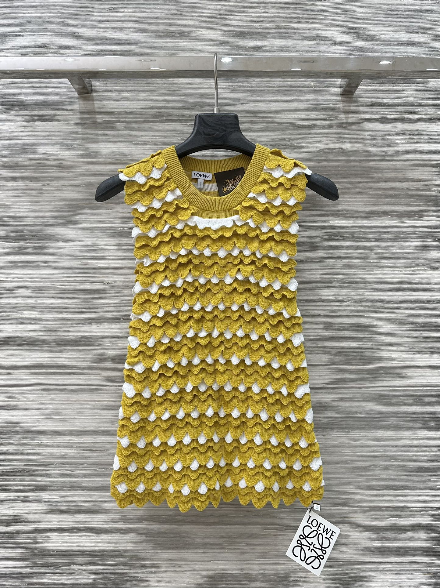 25 Scale Knit Vest Top Skirt Set