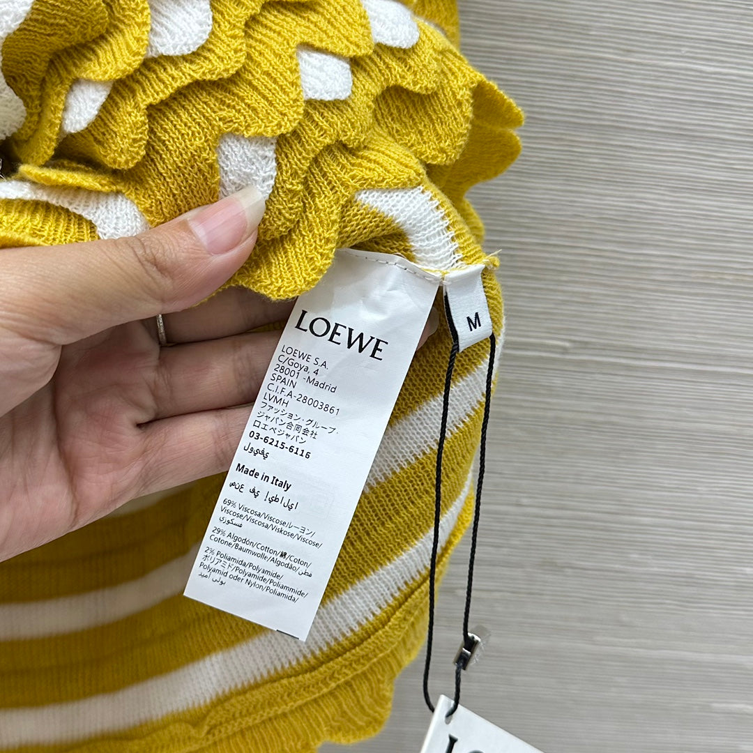 25 Scale Knit Vest Top Skirt Set