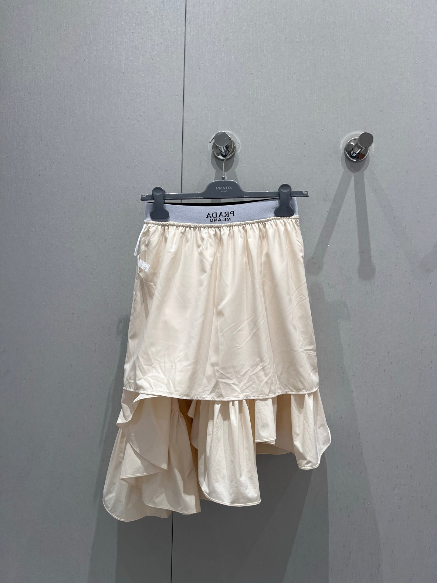 25ss spring and summer new irregular ruffle skirt