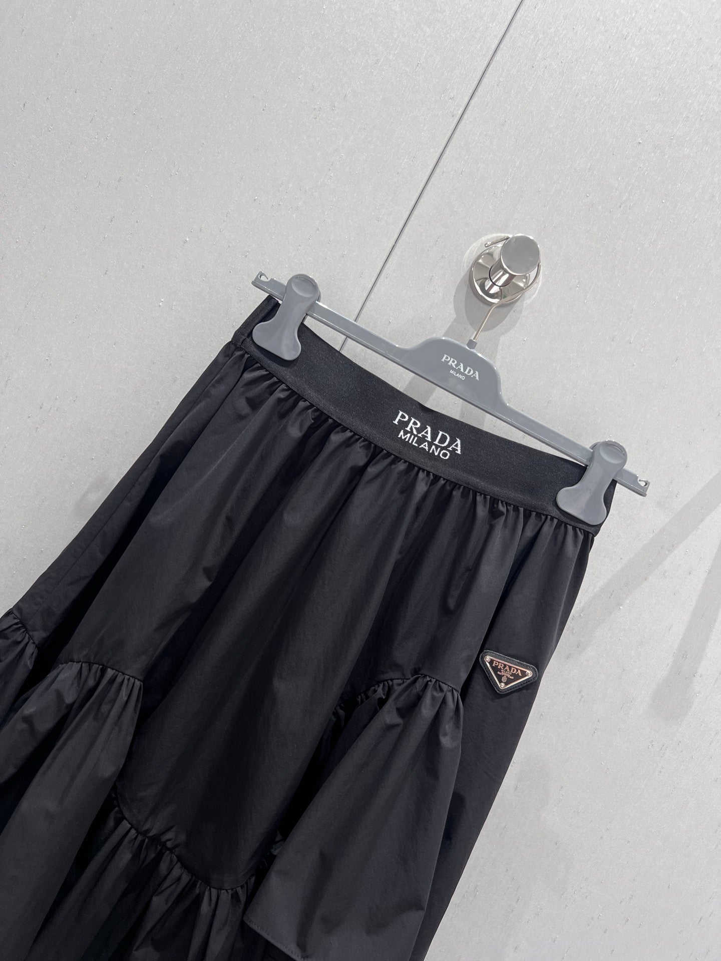 25ss spring and summer new irregular ruffle skirt