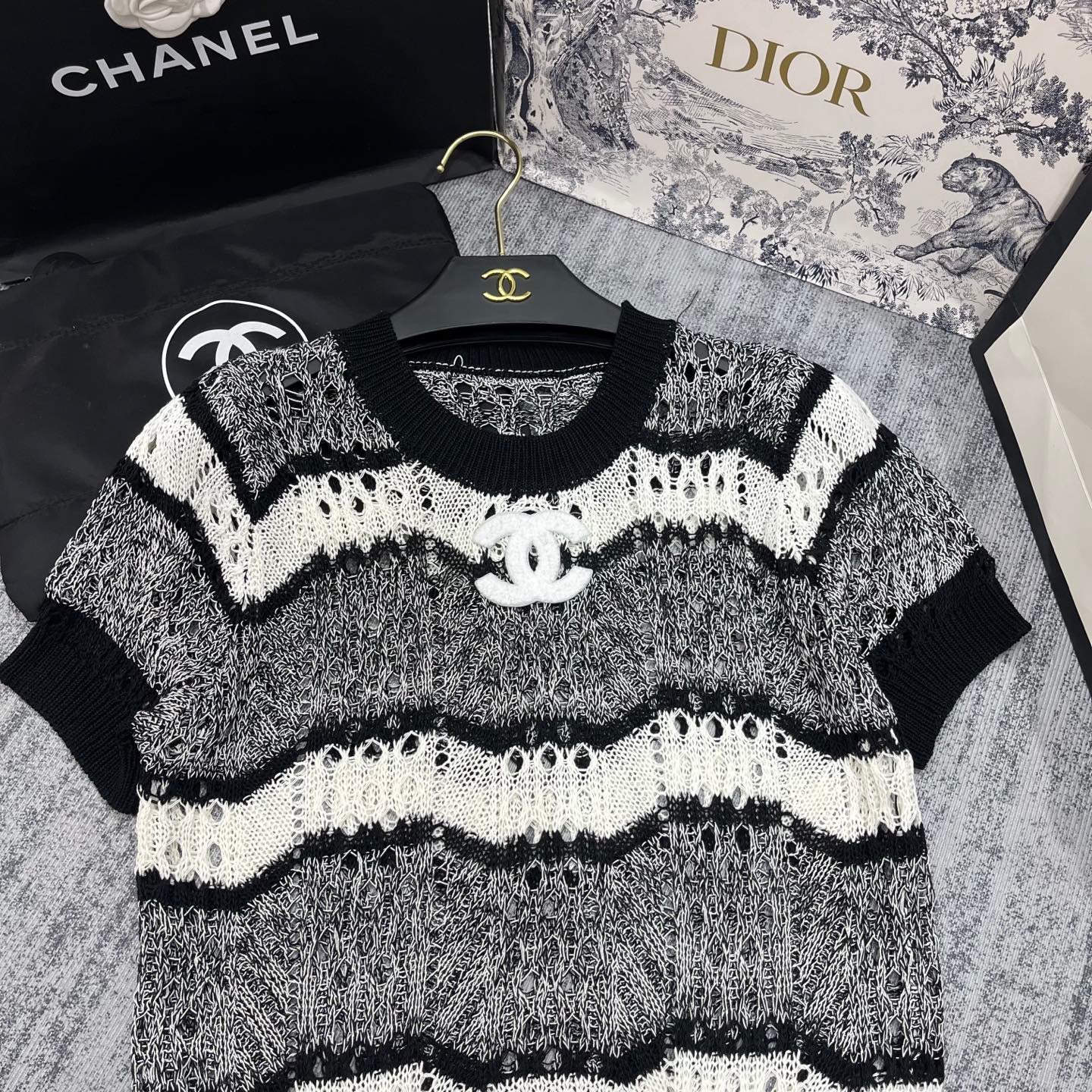 25 Spring and Summer New Mixed Color Striped Hollow Short Sleeves