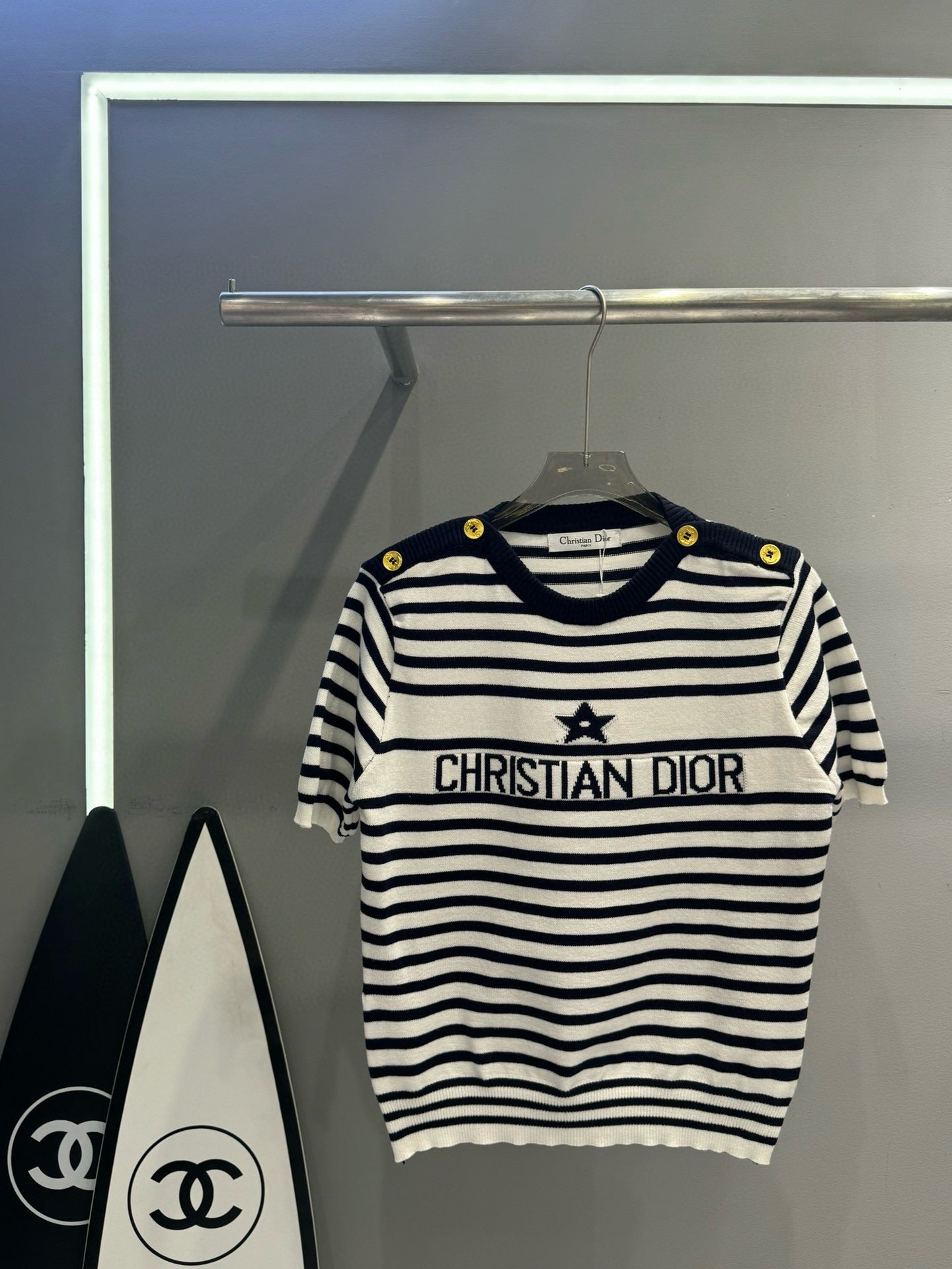 25 Pentagram Letter Jacquard Gold Button Shoulder Button Striped Crew Neck Knit Short Sleeve