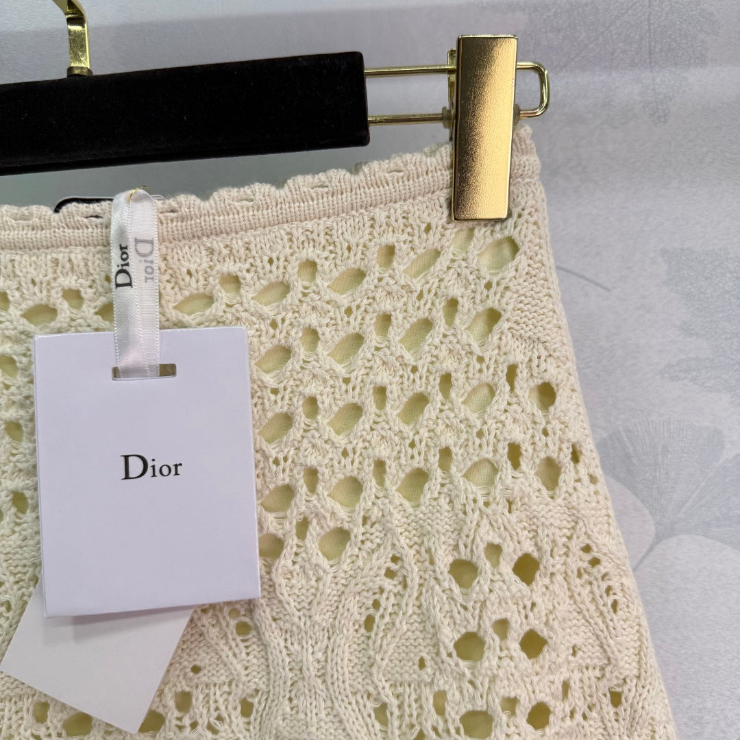 25 Spring and Summer New Style Hand Hook Short Sleeve Short Skirt Suit