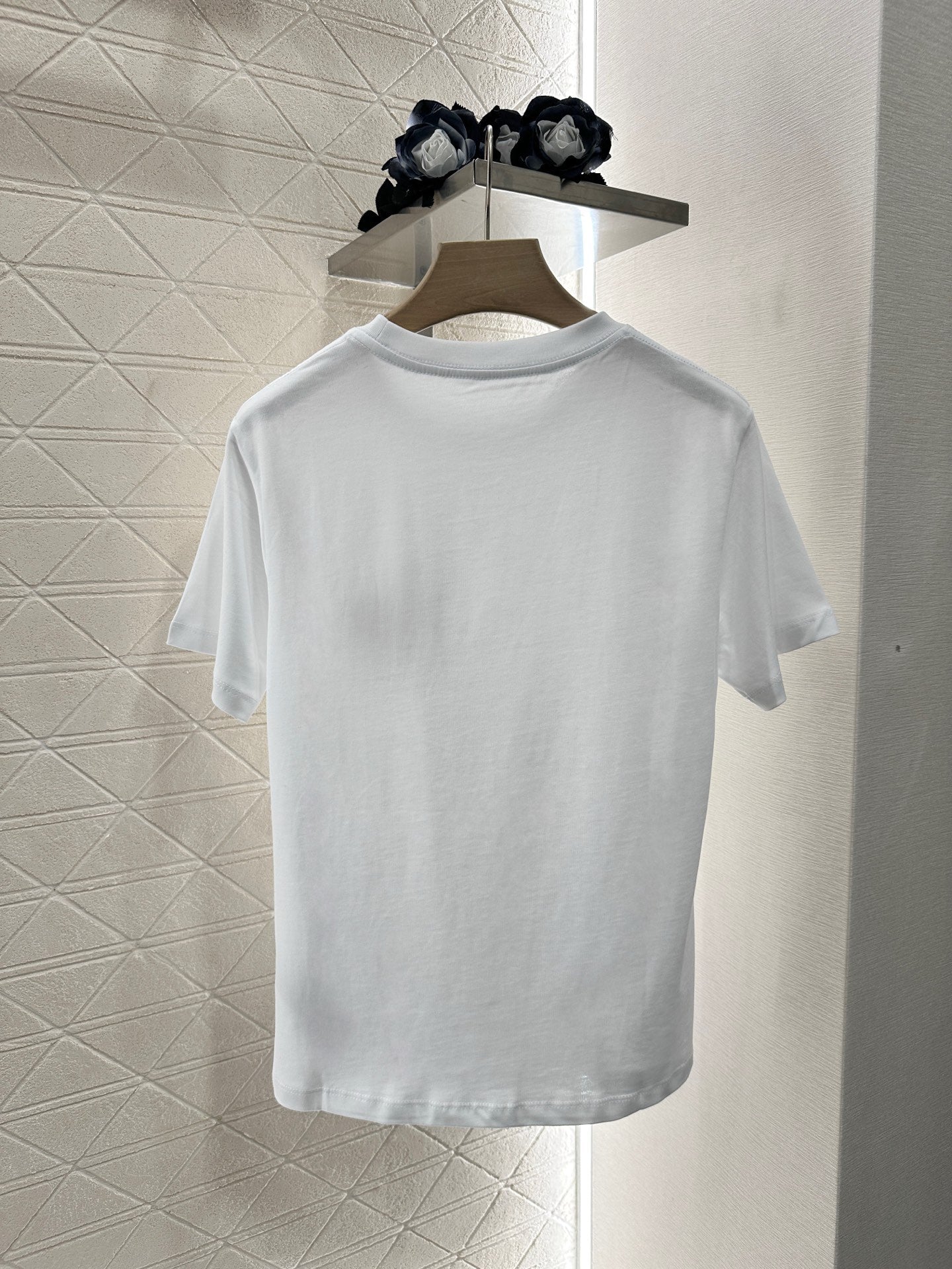 2025 Summer New Round Neck Embroidered Love T-shirt