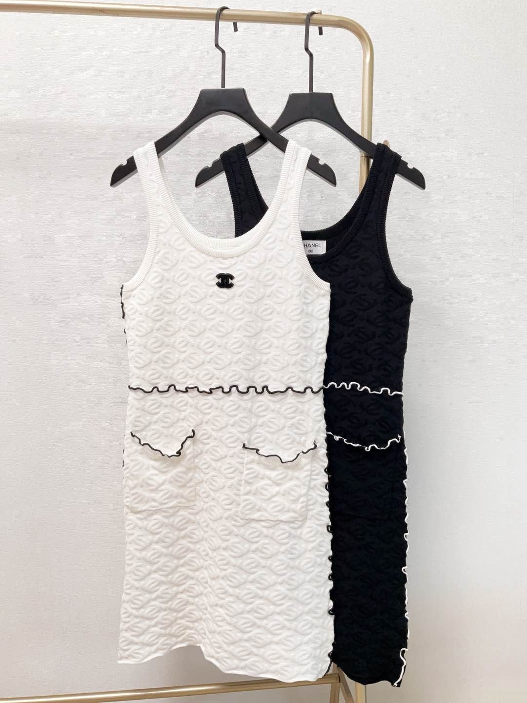 25 new summer sleeveless knitted dress