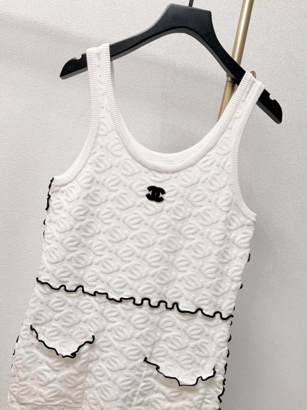 25 new summer sleeveless knitted dress