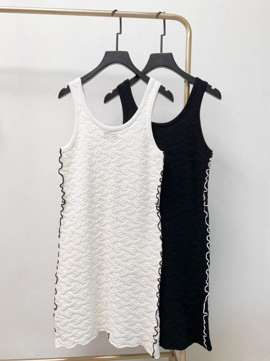 25 new summer sleeveless knitted dress