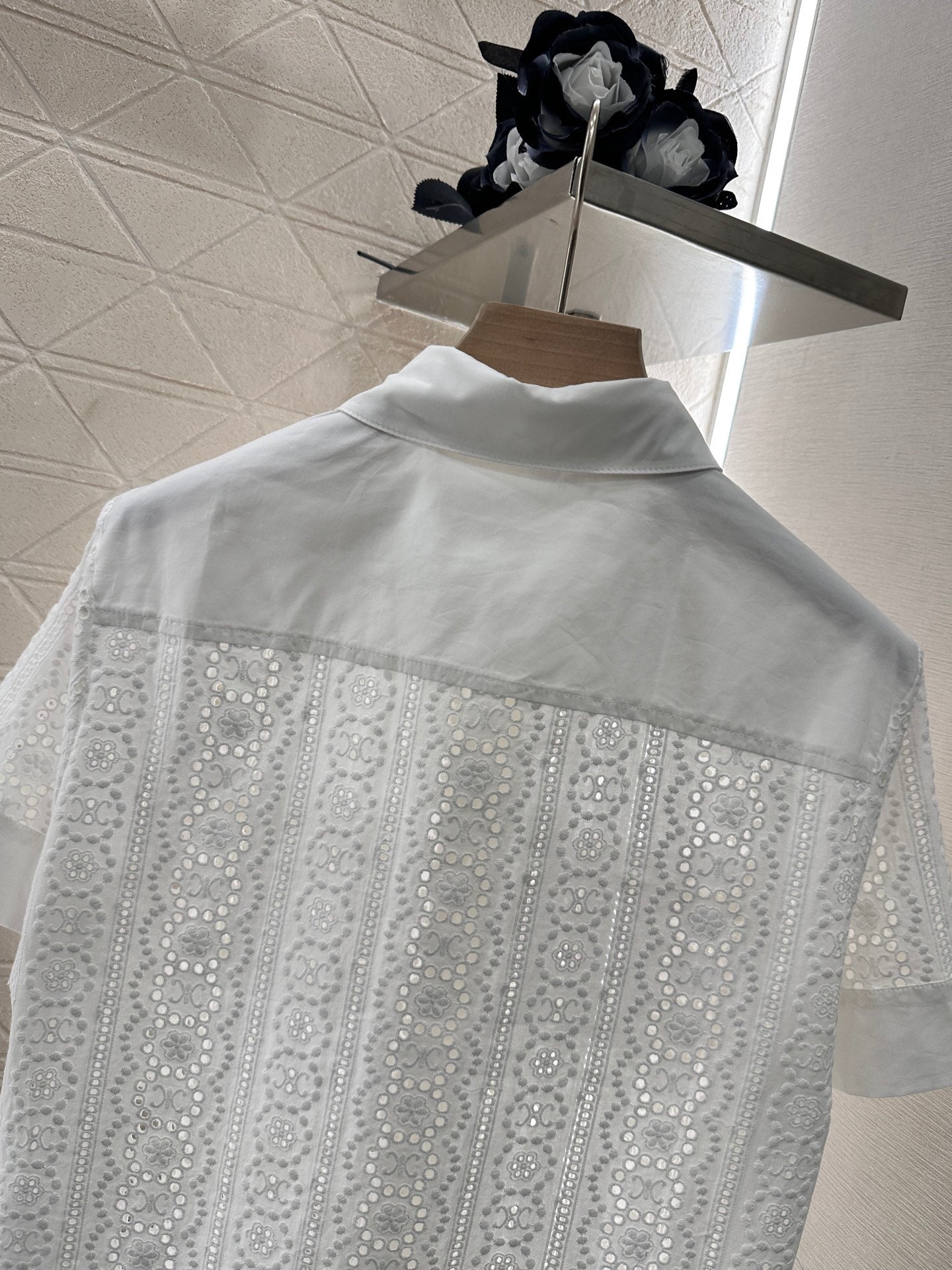 2025 Summer New Retro Jacquard Hollow Shirt