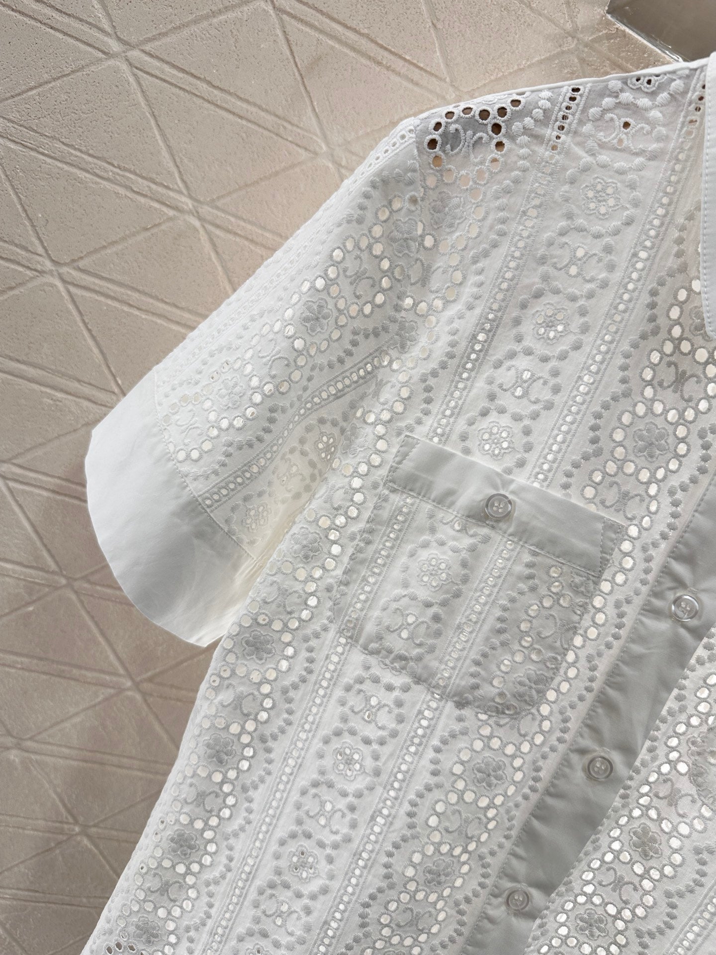 2025 Summer New Retro Jacquard Hollow Shirt