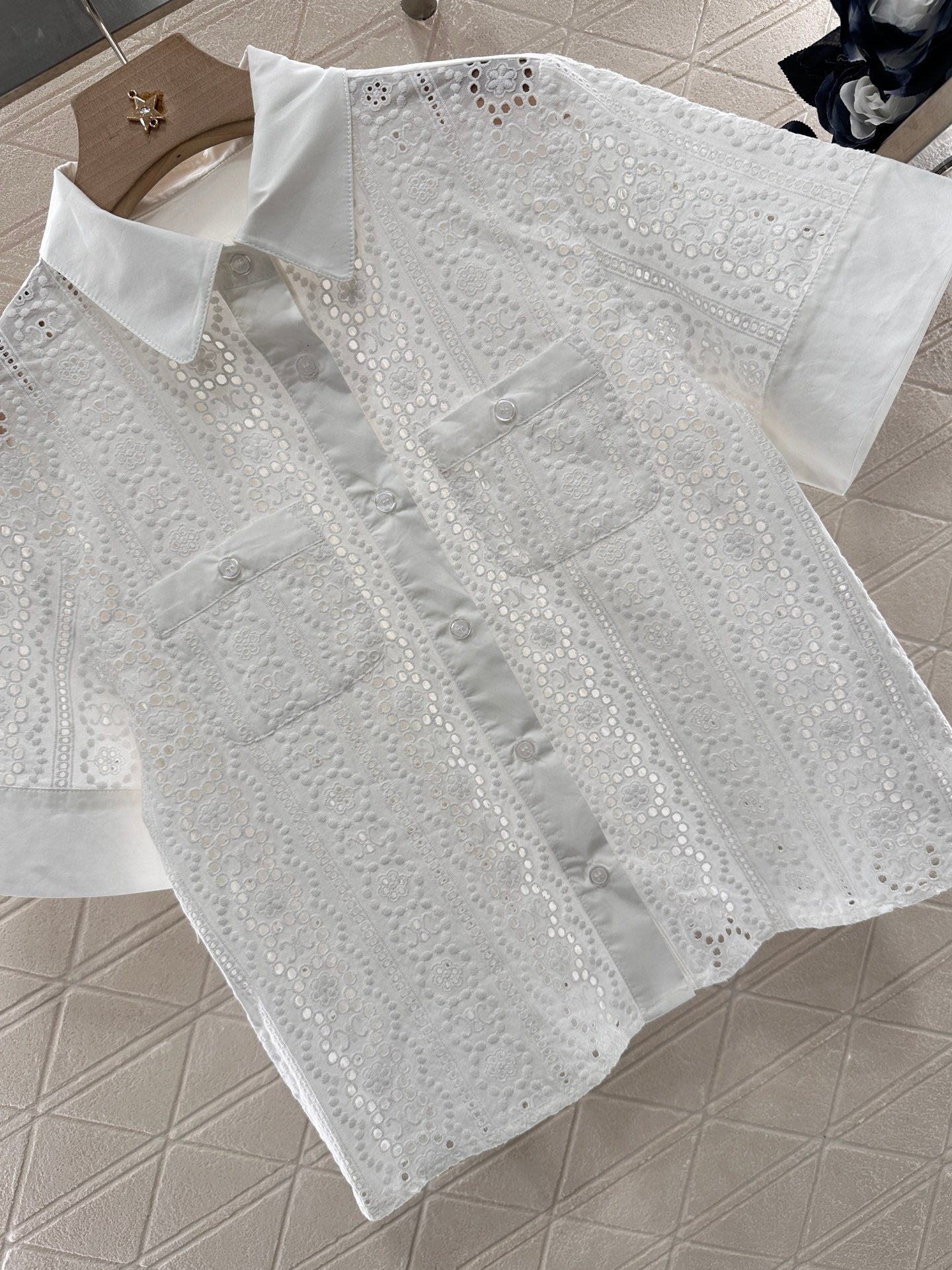 2025 Summer New Retro Jacquard Hollow Shirt