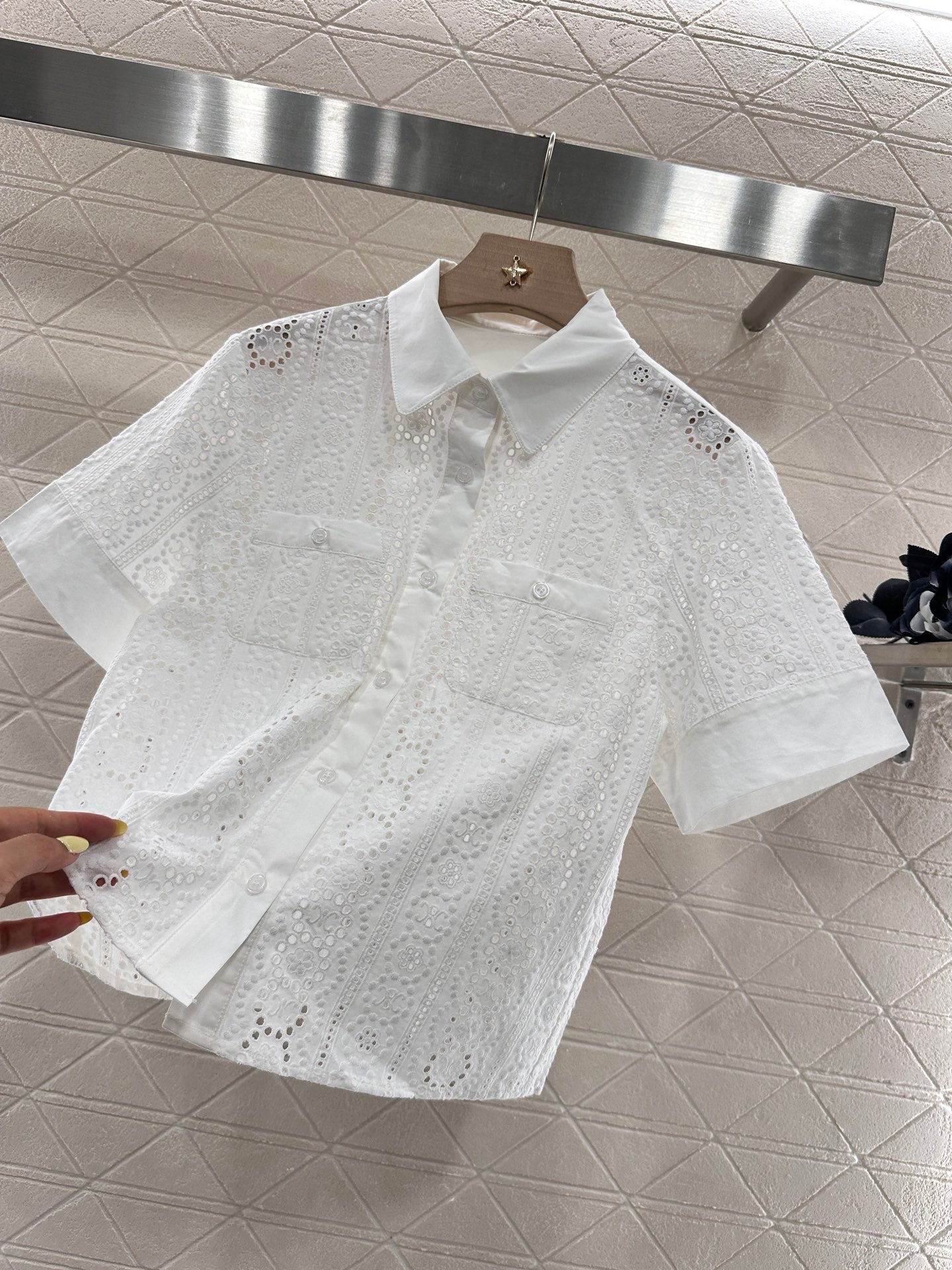 2025 Summer New Retro Jacquard Hollow Shirt
