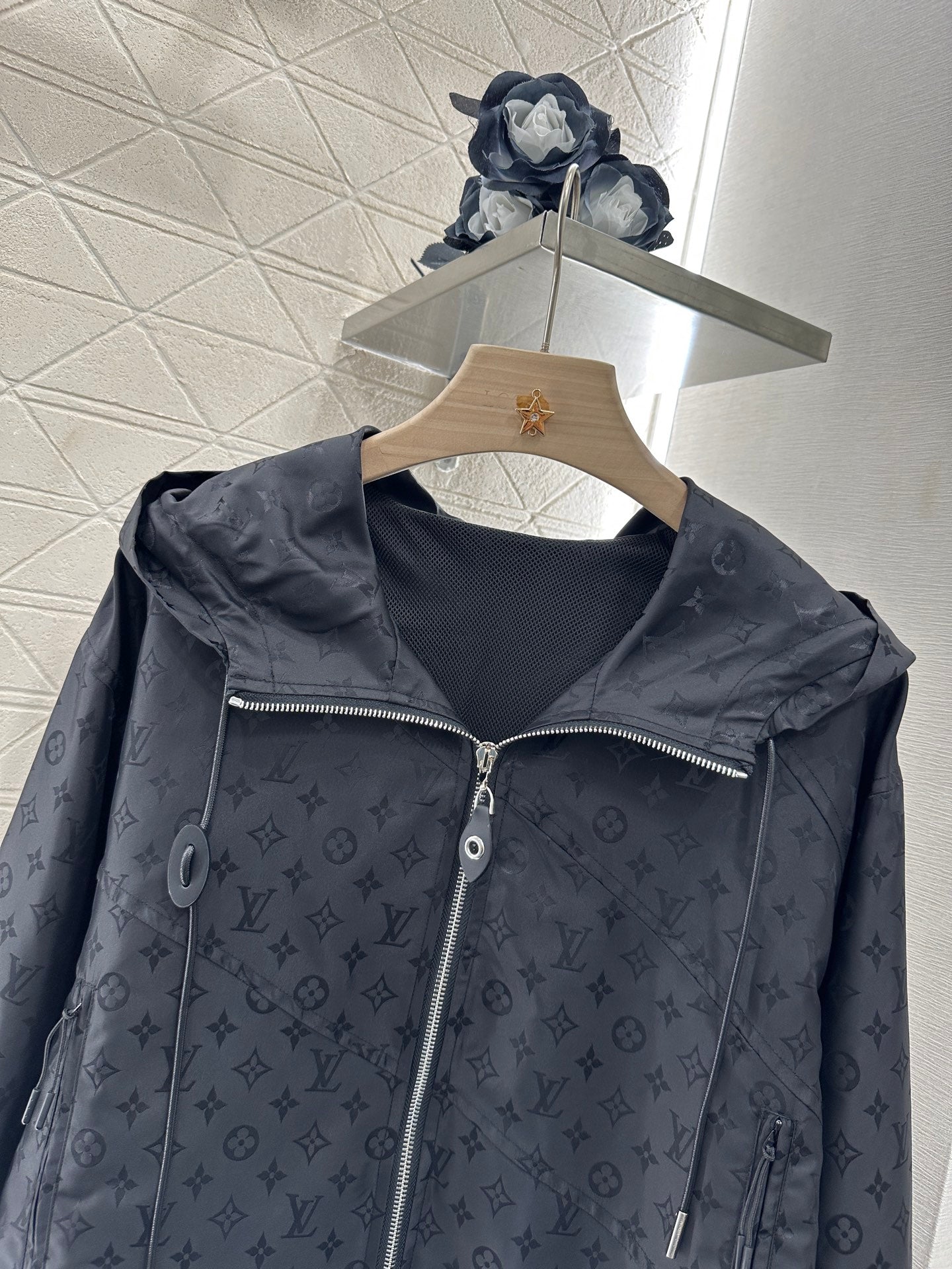 2025 Summer New Hooded Drawstring Sun Protection Jacket