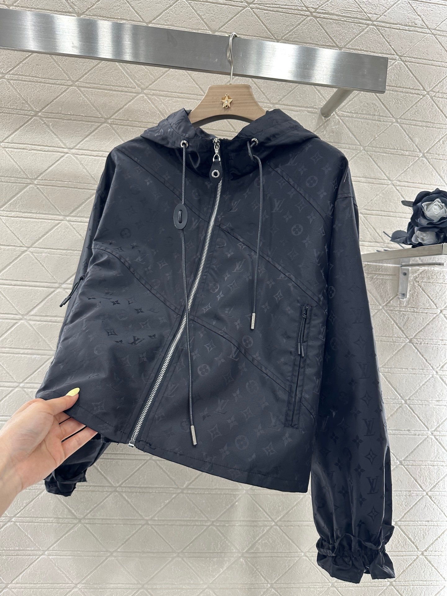 2025 Summer New Hooded Drawstring Sun Protection Jacket