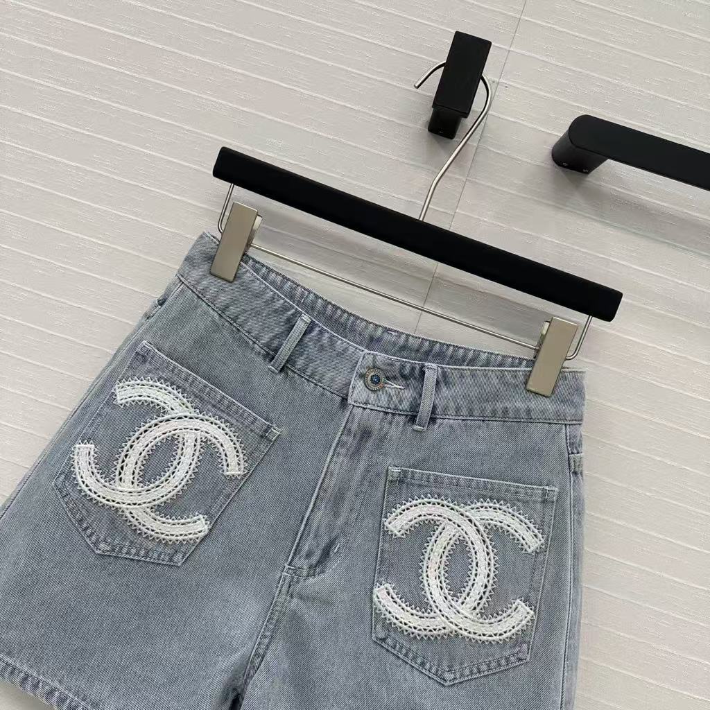 25SS Beach Series Double C Hollow Water soluble Flower Embroidered Cowboy Shorts