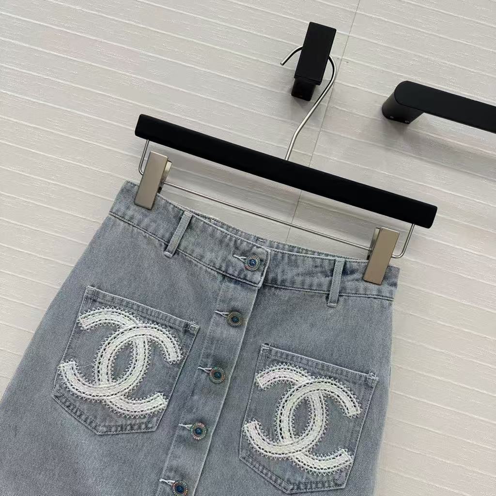 25SS Beach Series Double C Hollow Water soluble Flower Embroidered Cowboy Single breasted Short Half Skirt