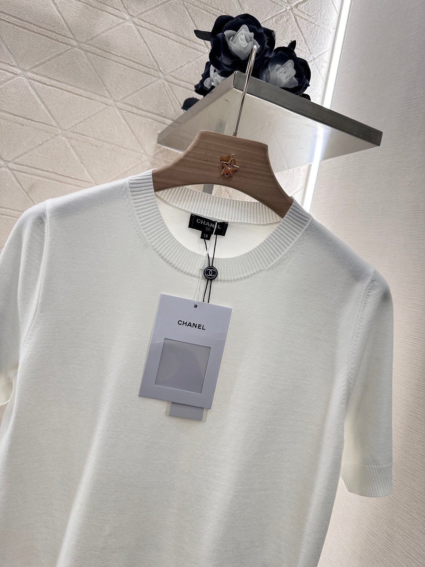2025 New Arrivals Shoulder Sleeve Sequin Double C Knitted Short Sleeve