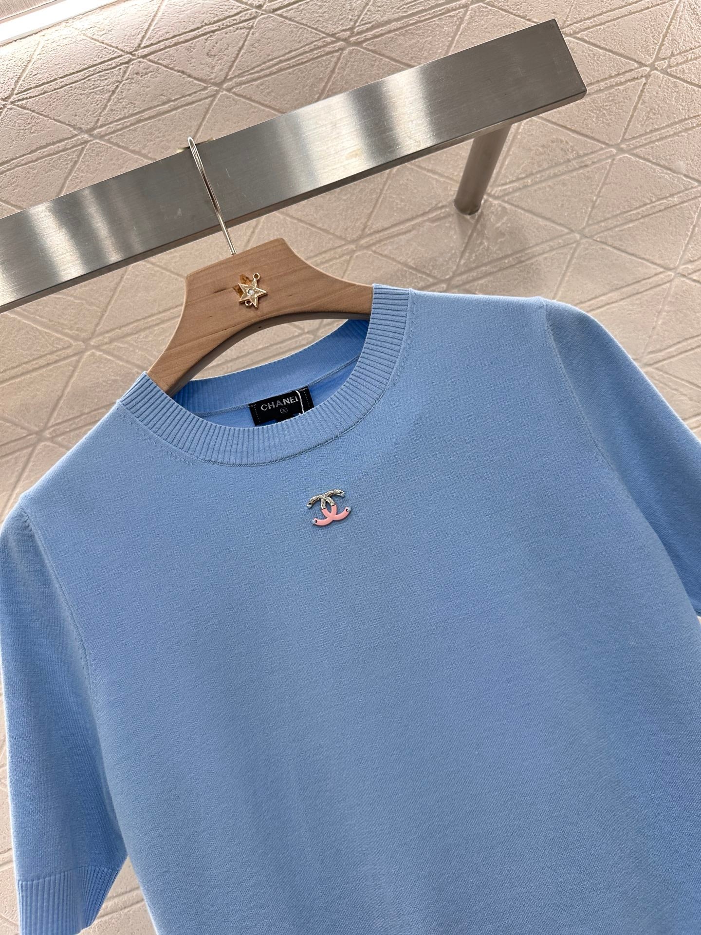 2025 New Arrivals Shoulder Sleeve Sequin Double C Knitted Short Sleeve