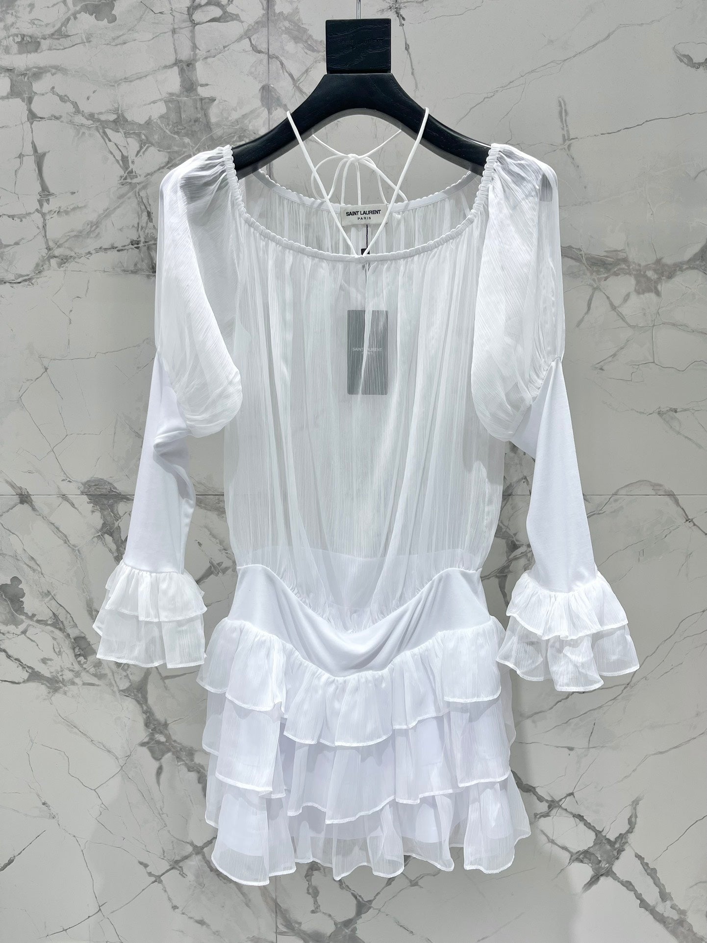 25 new pleated texture halter neck off-shoulder leg of lamb sleeves multi-layered ruffle dress