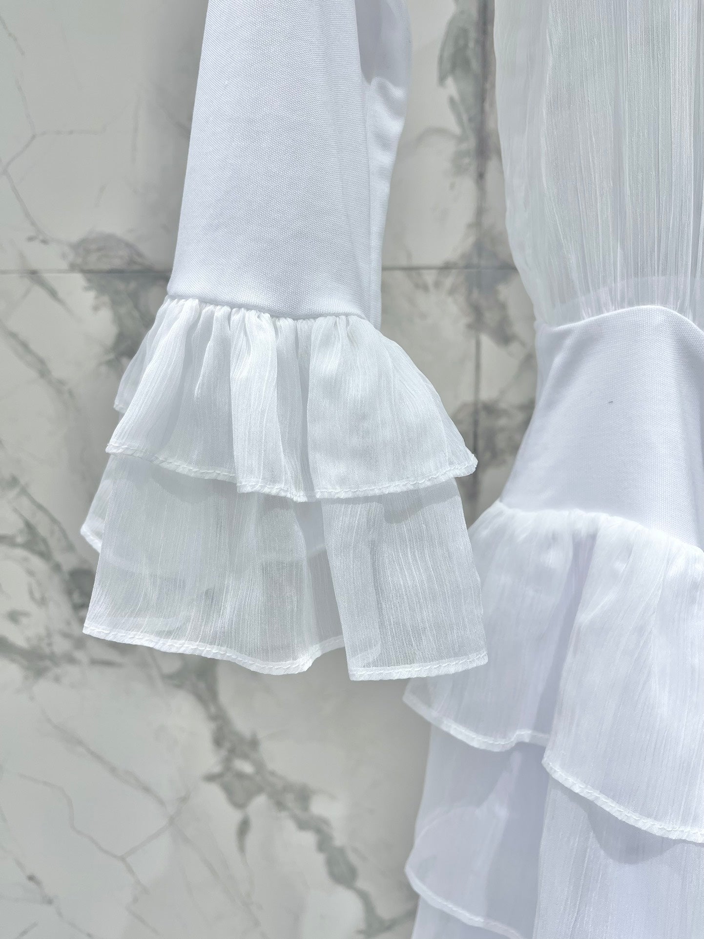 25 new pleated texture halter neck off-shoulder leg of lamb sleeves multi-layered ruffle dress