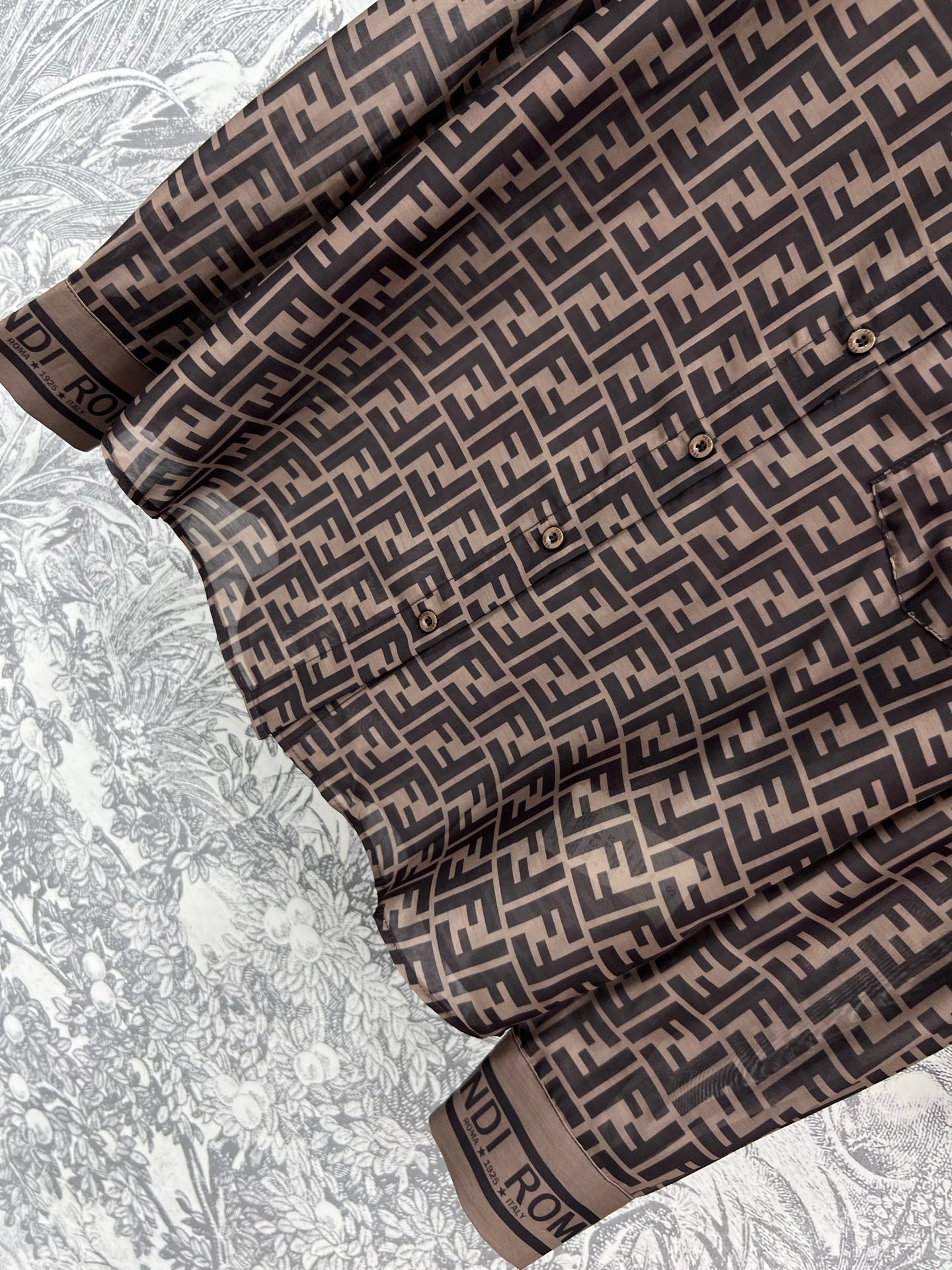 25 Summer new letter jacquard lapel shirt + high waist shorts