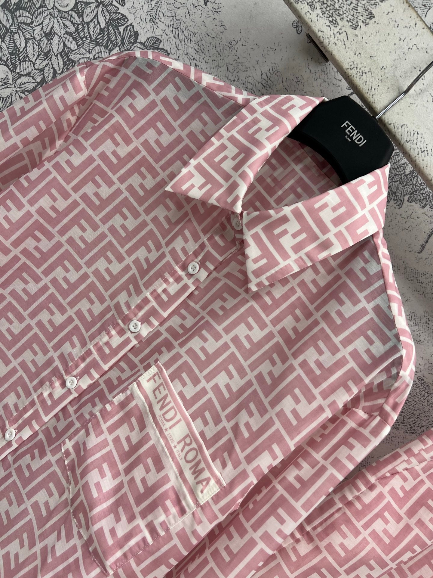 25 Summer new letter jacquard lapel shirt + high waist shorts