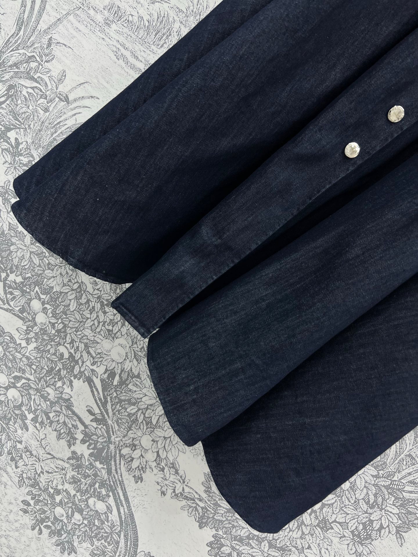 25 Spring and Summer New Denim Letter Jacquard Single-Breasted Skirt