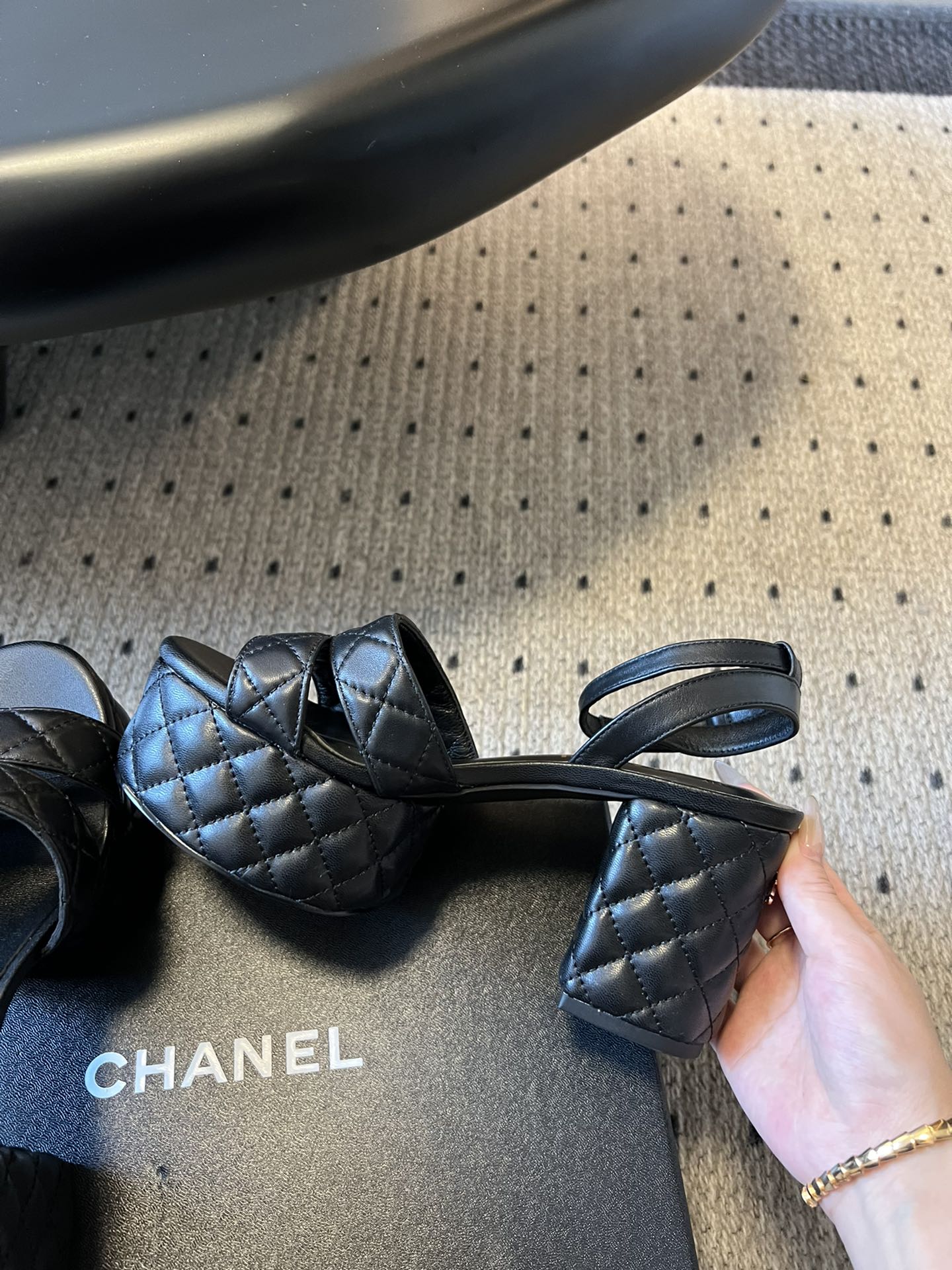 25SS Platform Sandals 8.5cm Black Sheepskin 319628