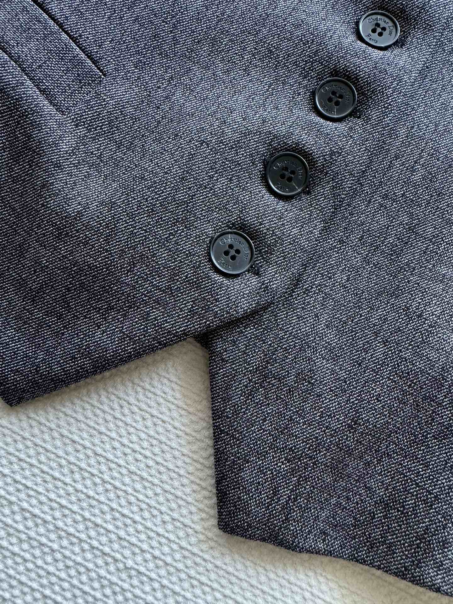 25 New Gray Suits for Summer