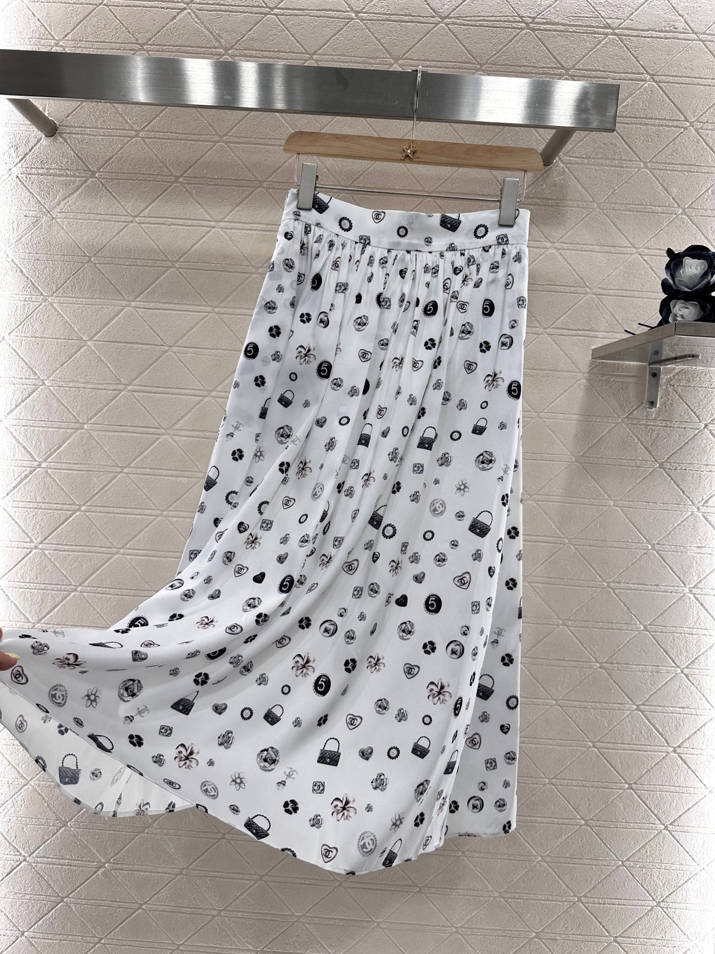 25 new summer printed high waist midi skirt