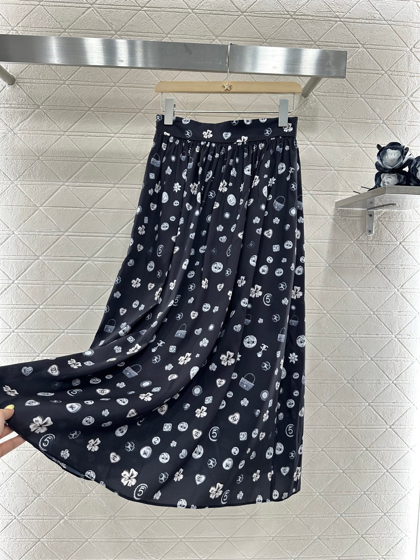 25 new summer printed high waist midi skirt