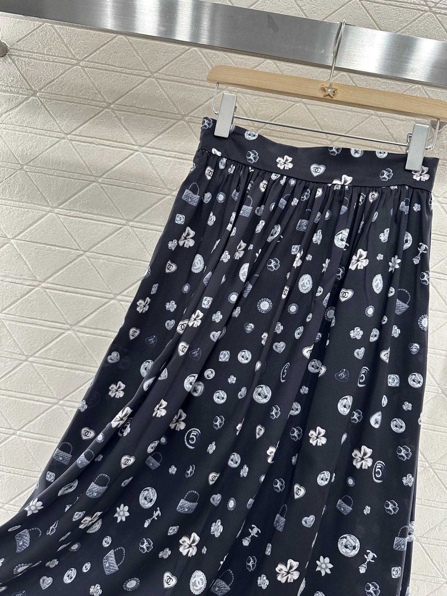 25 new summer printed high waist midi skirt