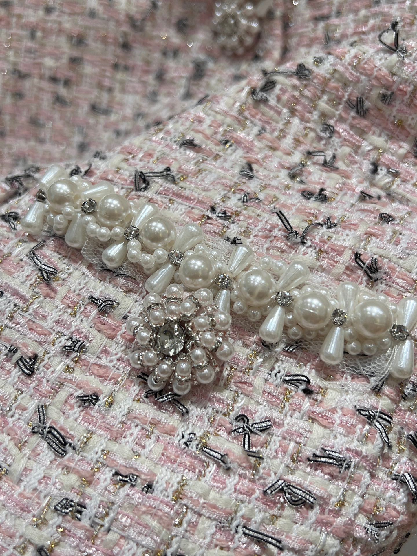 25 Summer new mixed color tweed pearl short suit