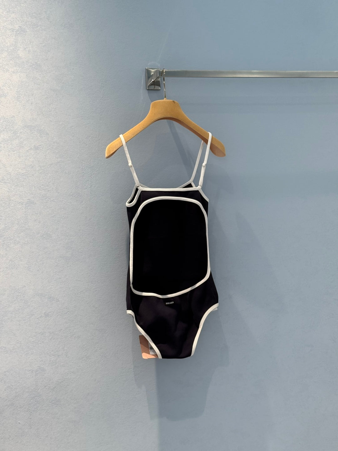 25 new summer contrast color one-piece swimsuit